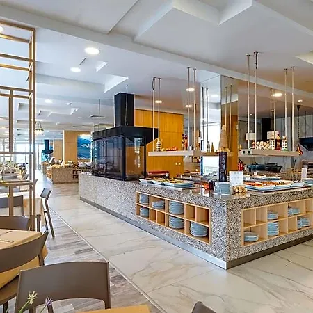 Хотел Sandy Bay Свети Влас