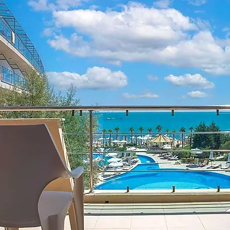 Sandy Bay Свети Влас