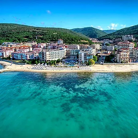 Sandy Bay Хотел